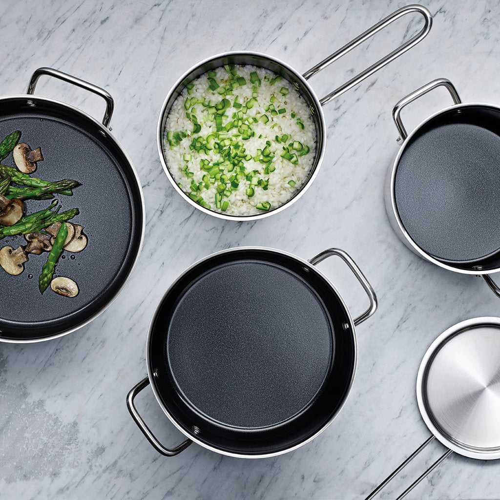 Eva Solo Rostfri stekpanna för sautering med non-stick keramisk insida Ø 24 cm Eva Solo