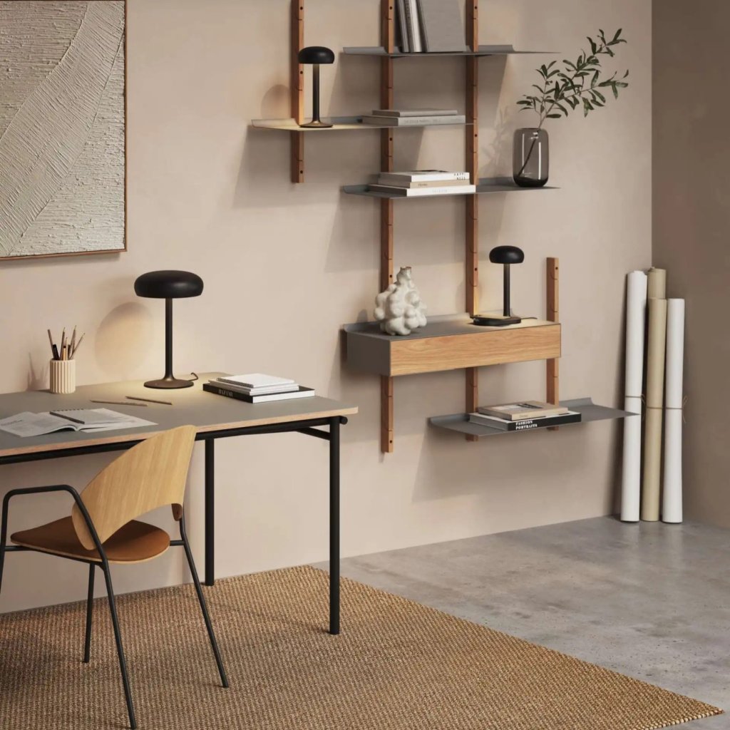 Eva Solo Bärbar bordslampa EMENDO 29 cm, LED, svart