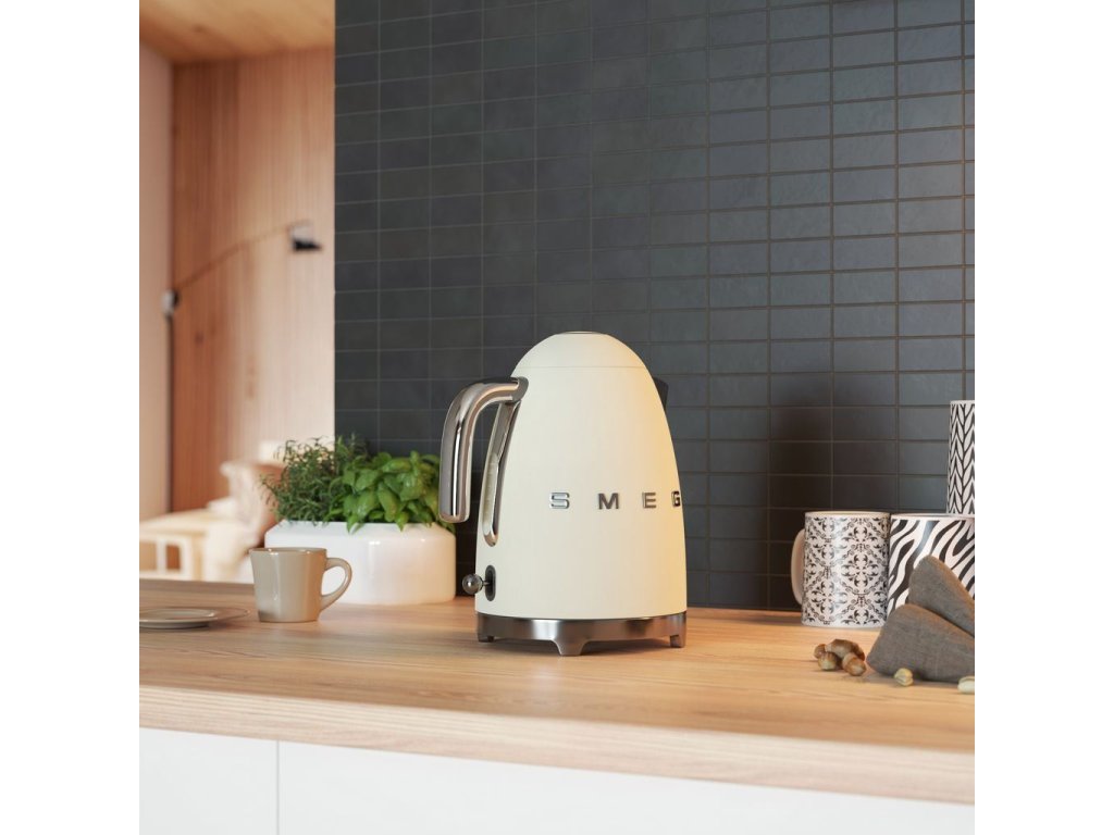 Smeg Elektrisk vattenkokare KLF03WHMEU 1,7 l, matt vit