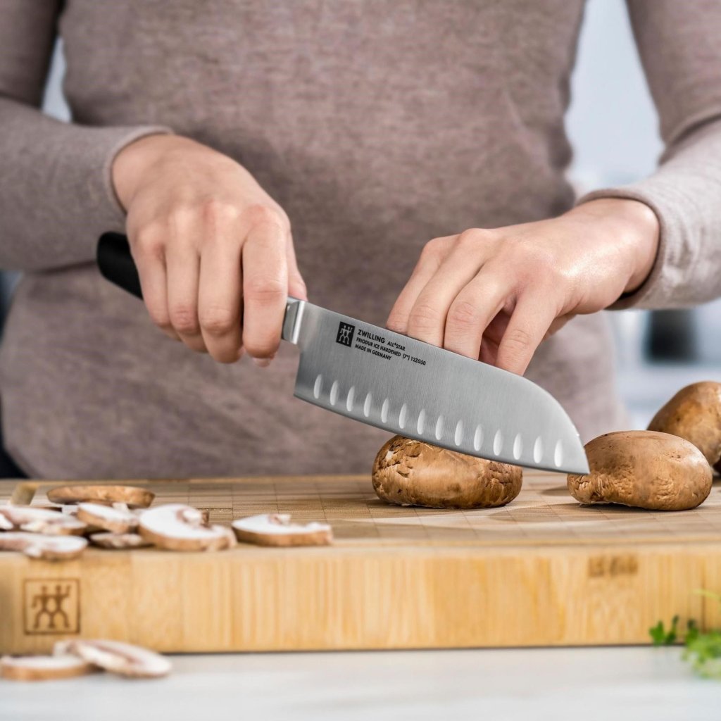 ZWILLING Santoku kniv ALL * STAR 18 cm, svart logga, Zwilling