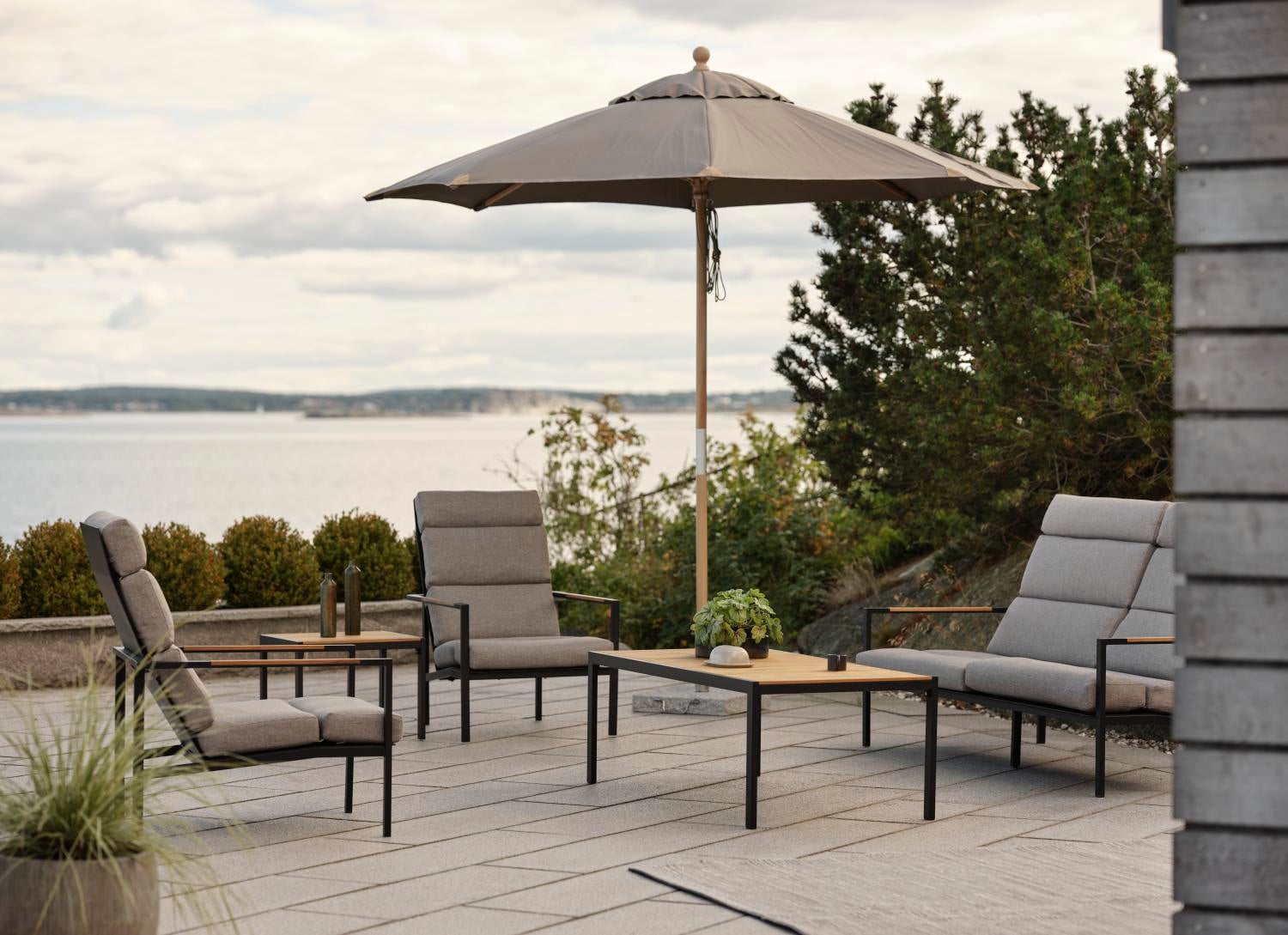 Brafab Indus soffbord Svart/teak 135x65 cm