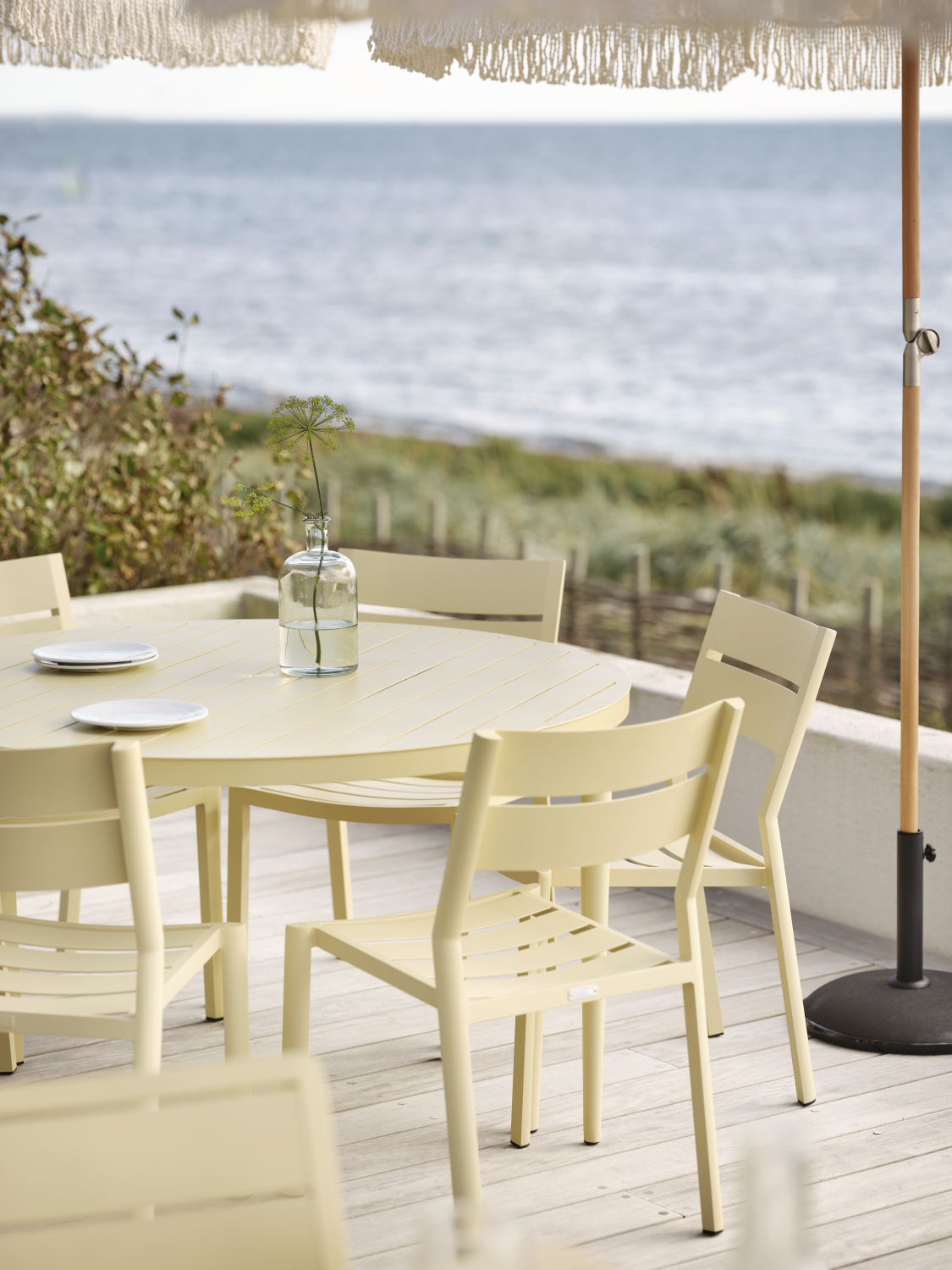 Brafab Bigby matbord Lemon 130 cm