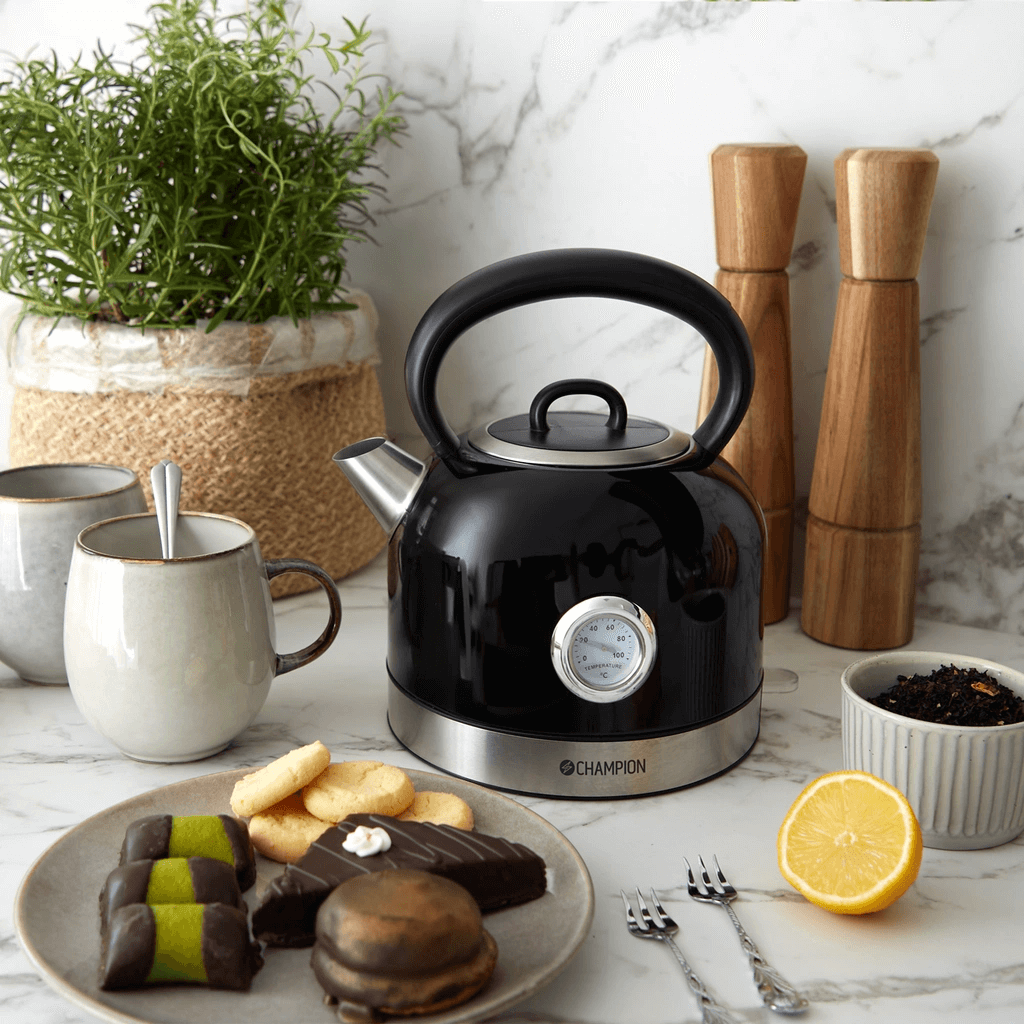 Champion Vattenkokare Retro 1,7L VK401 Svart