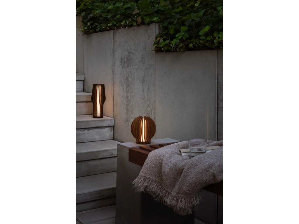 Eva Solo Bordslampa RADIANT 15 cm, LED, mörkbrun, trä