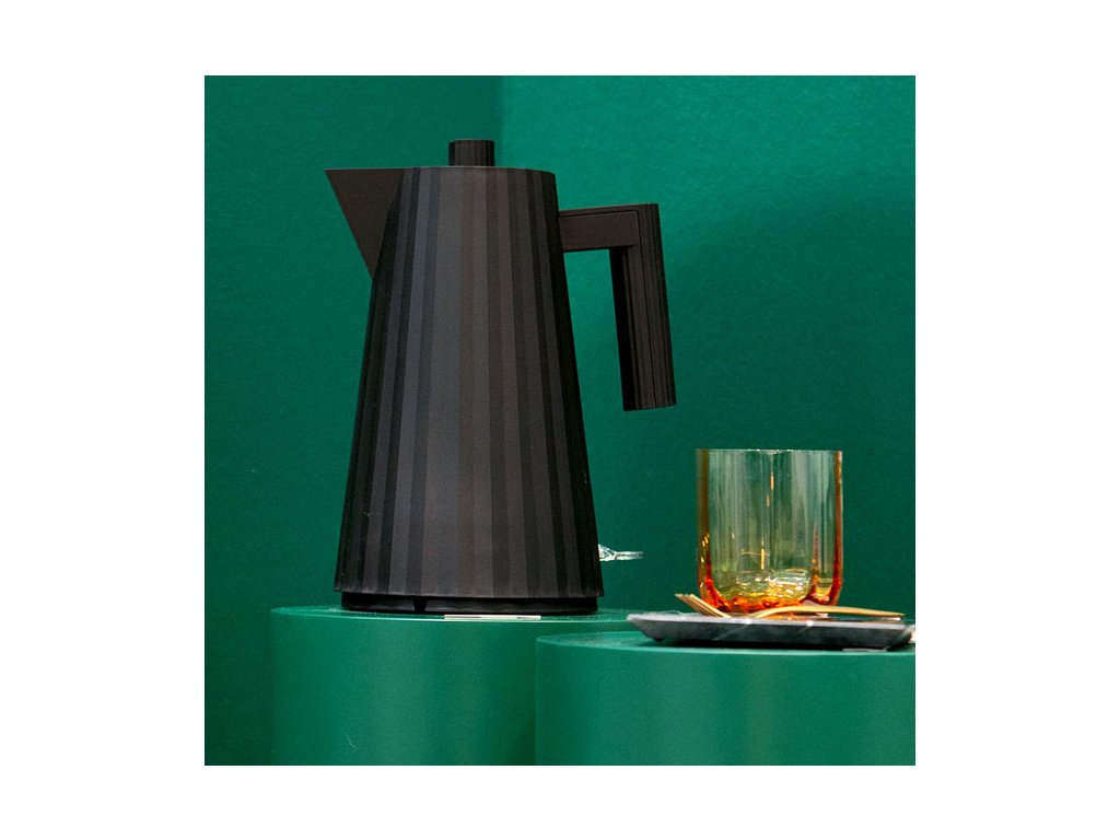 Alessi Elektrisk vattenkokare PLISSE 1 l, svart