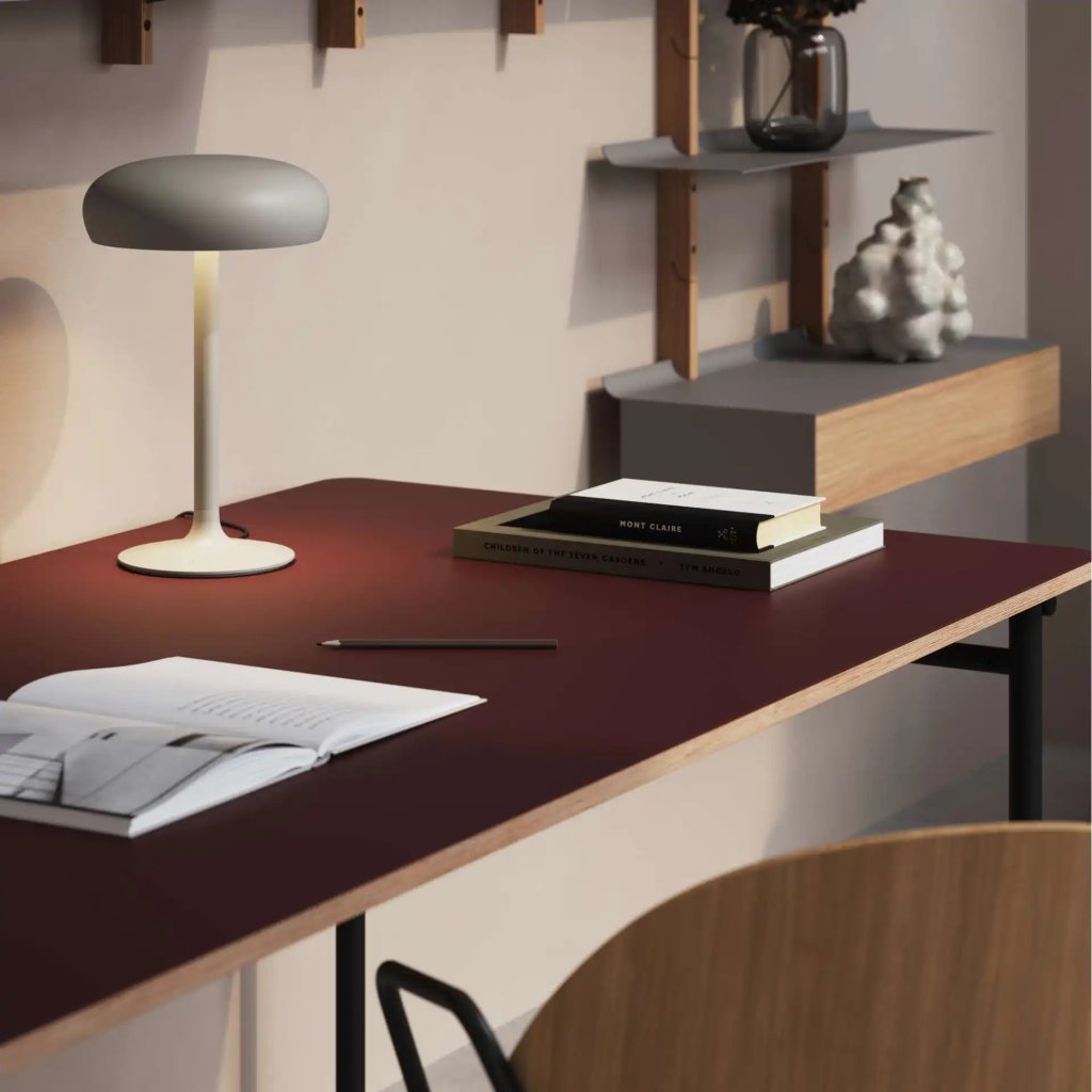 Eva Solo Bordslampa EMENDO 39 cm, moln