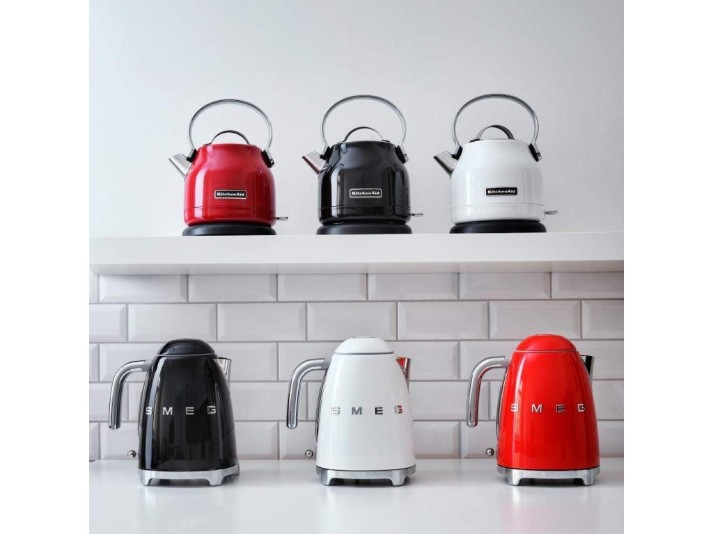 Smeg Vattenkokare med temperaturkontroll KLF04RDEU 1,7 l, röd