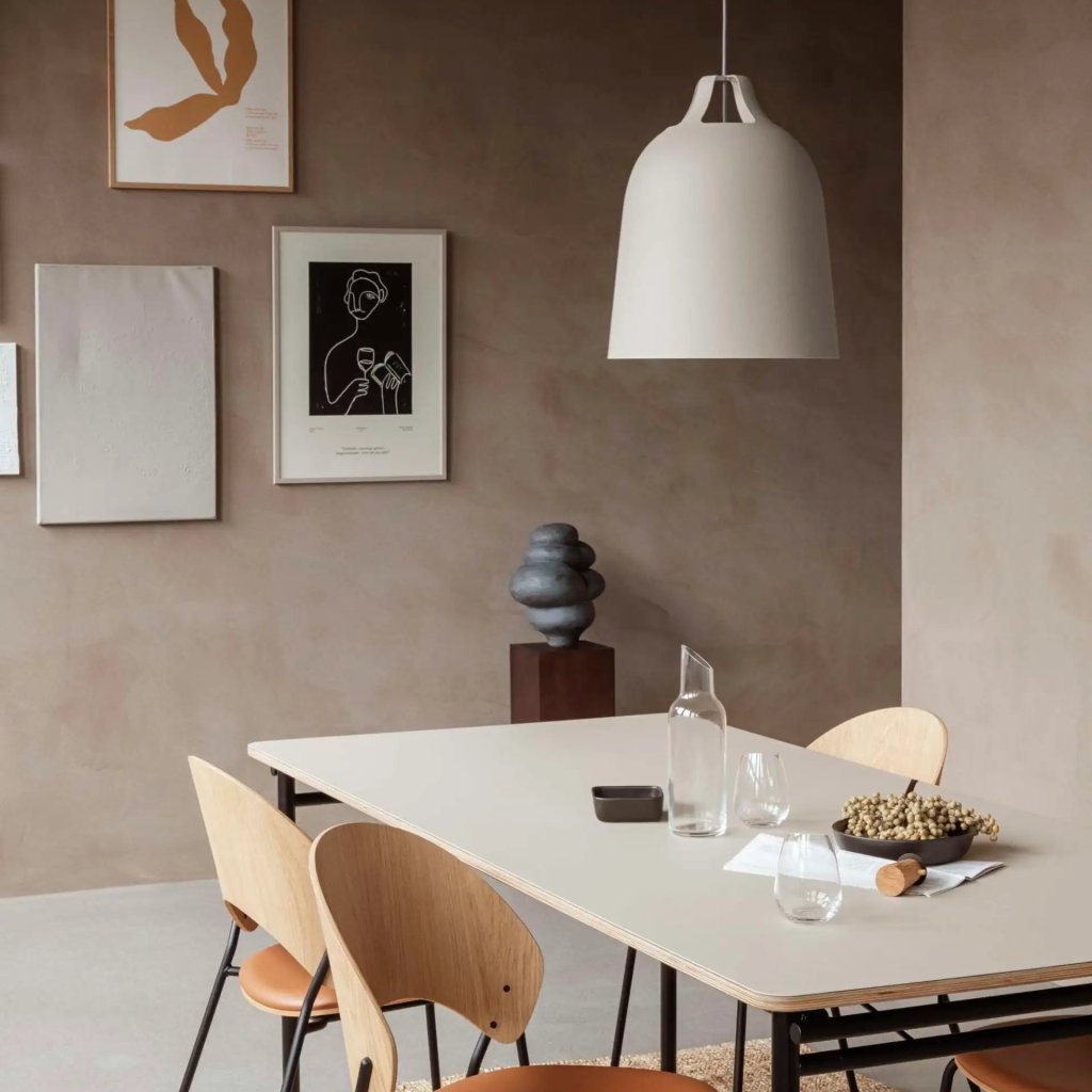 Eva Solo Hängande lampa KLÖVER 35 cm, vinröd, aluminum