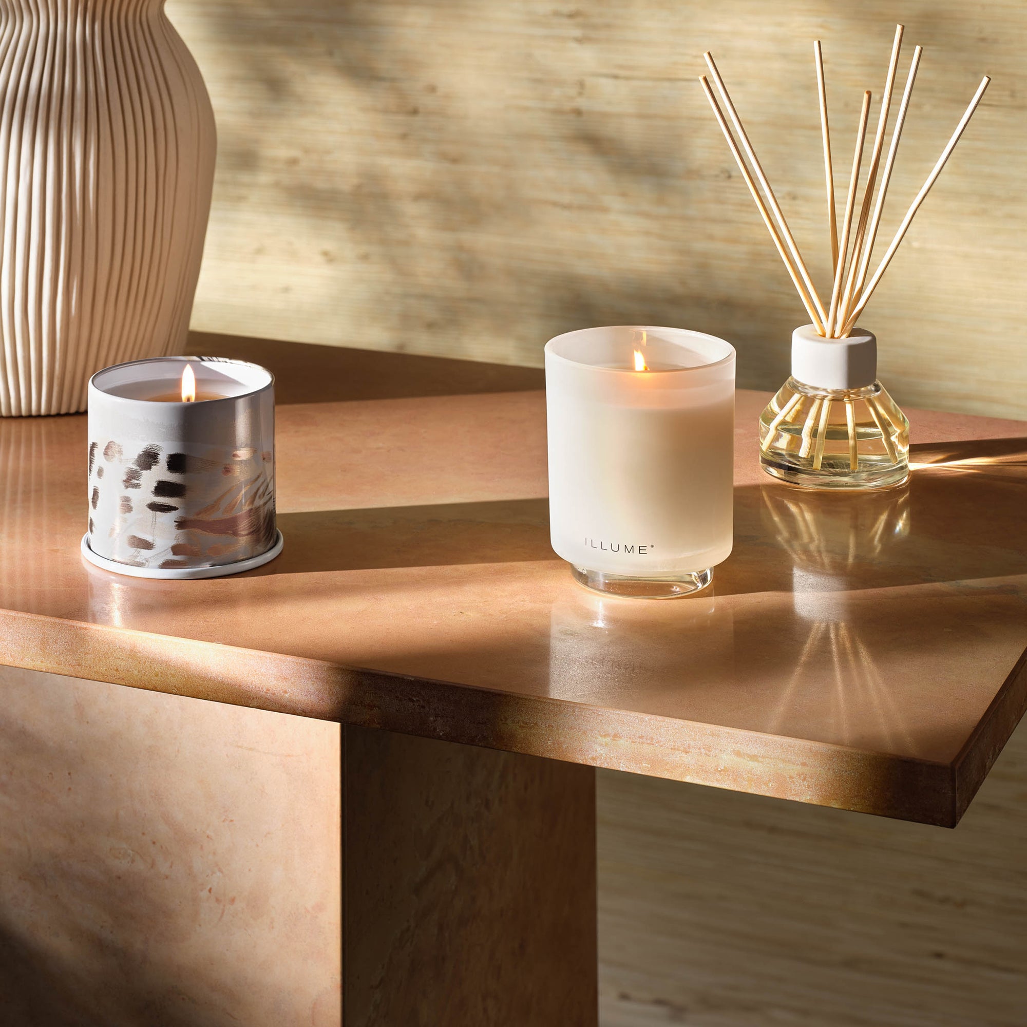 Illume Driftwood Ljuslykta i Glas, Vit,