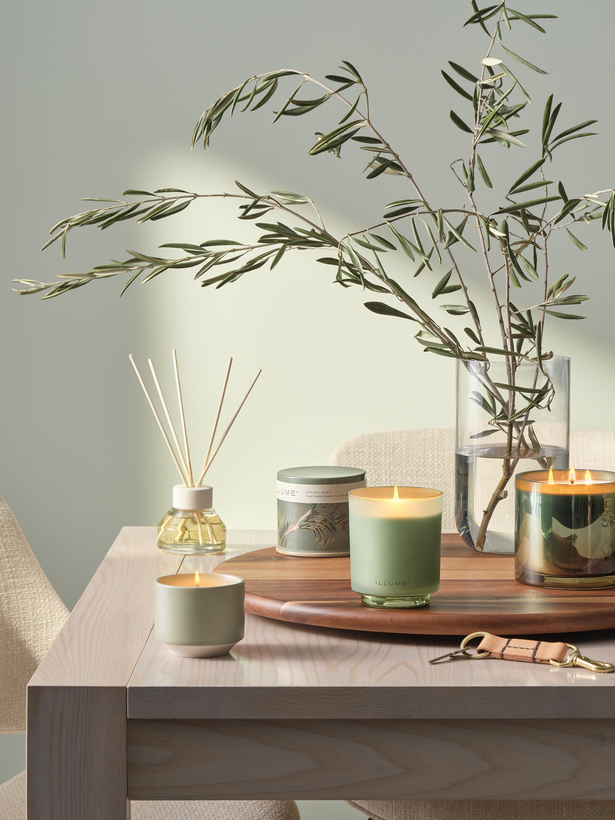 Illume Hinoki Sage Dekorativt Glaskerljus, Grön,