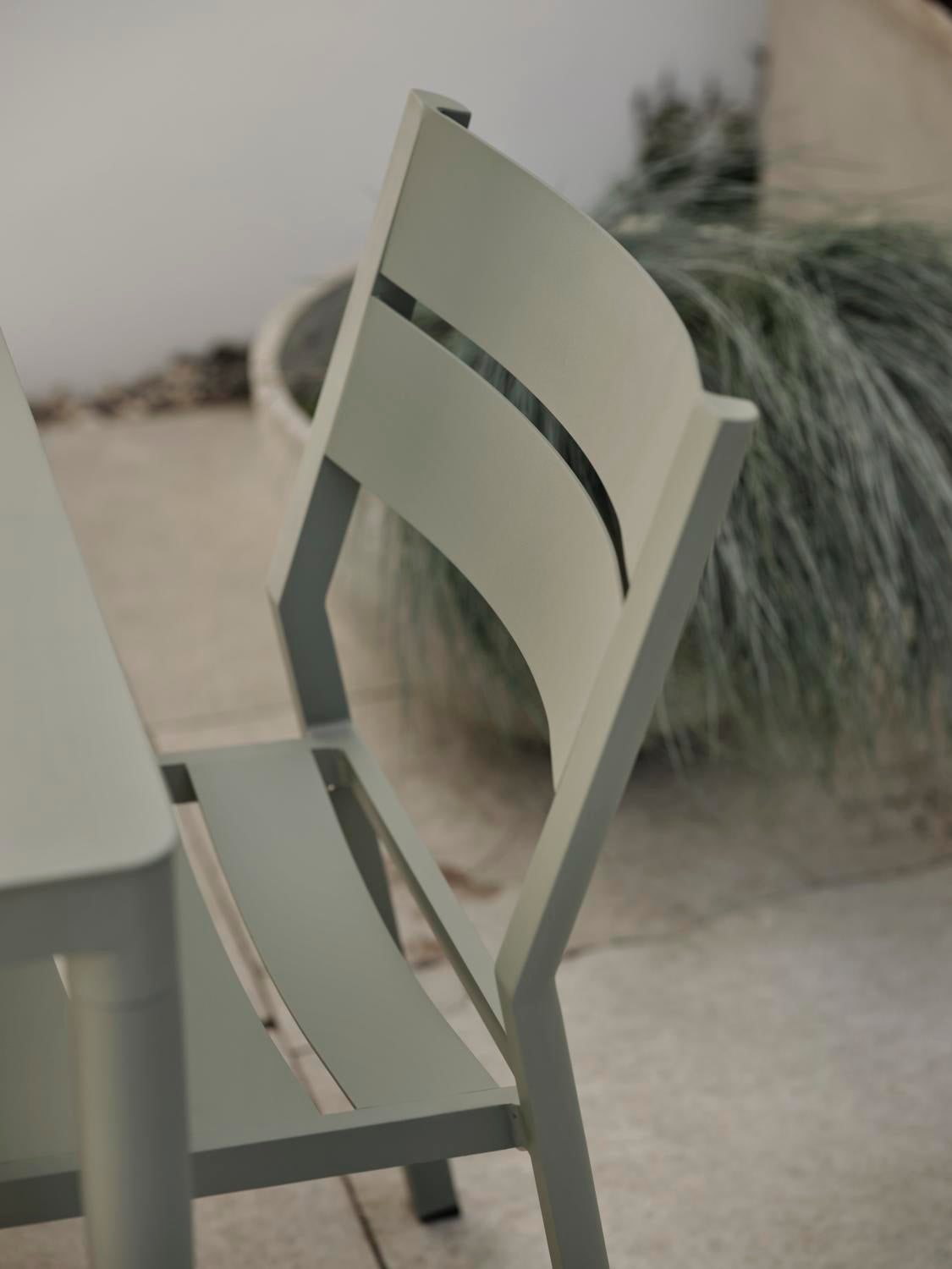 Brafab Delia matstol Dusty Green