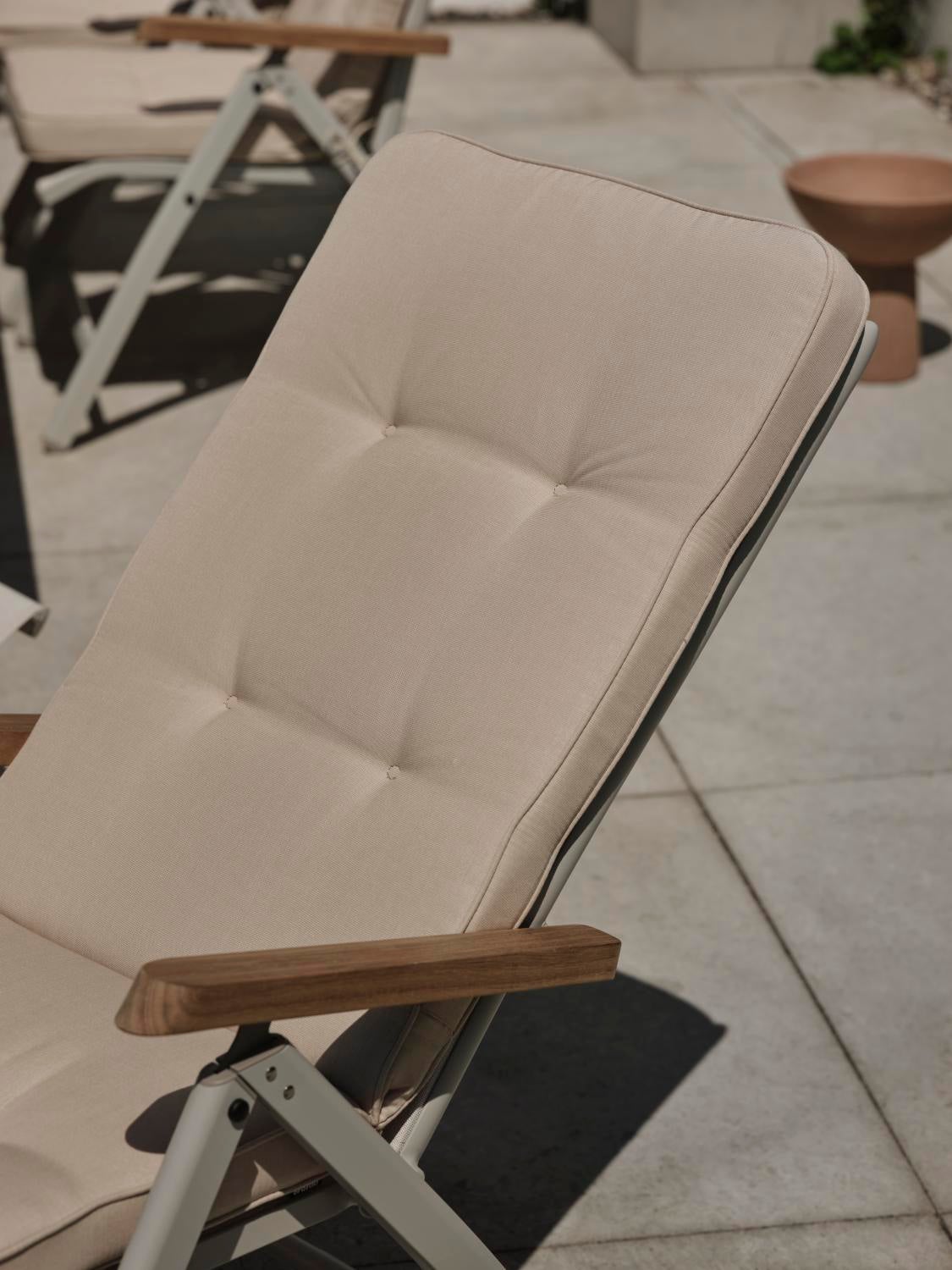 Brafab Andy positionsstol Light Grey/Off-White