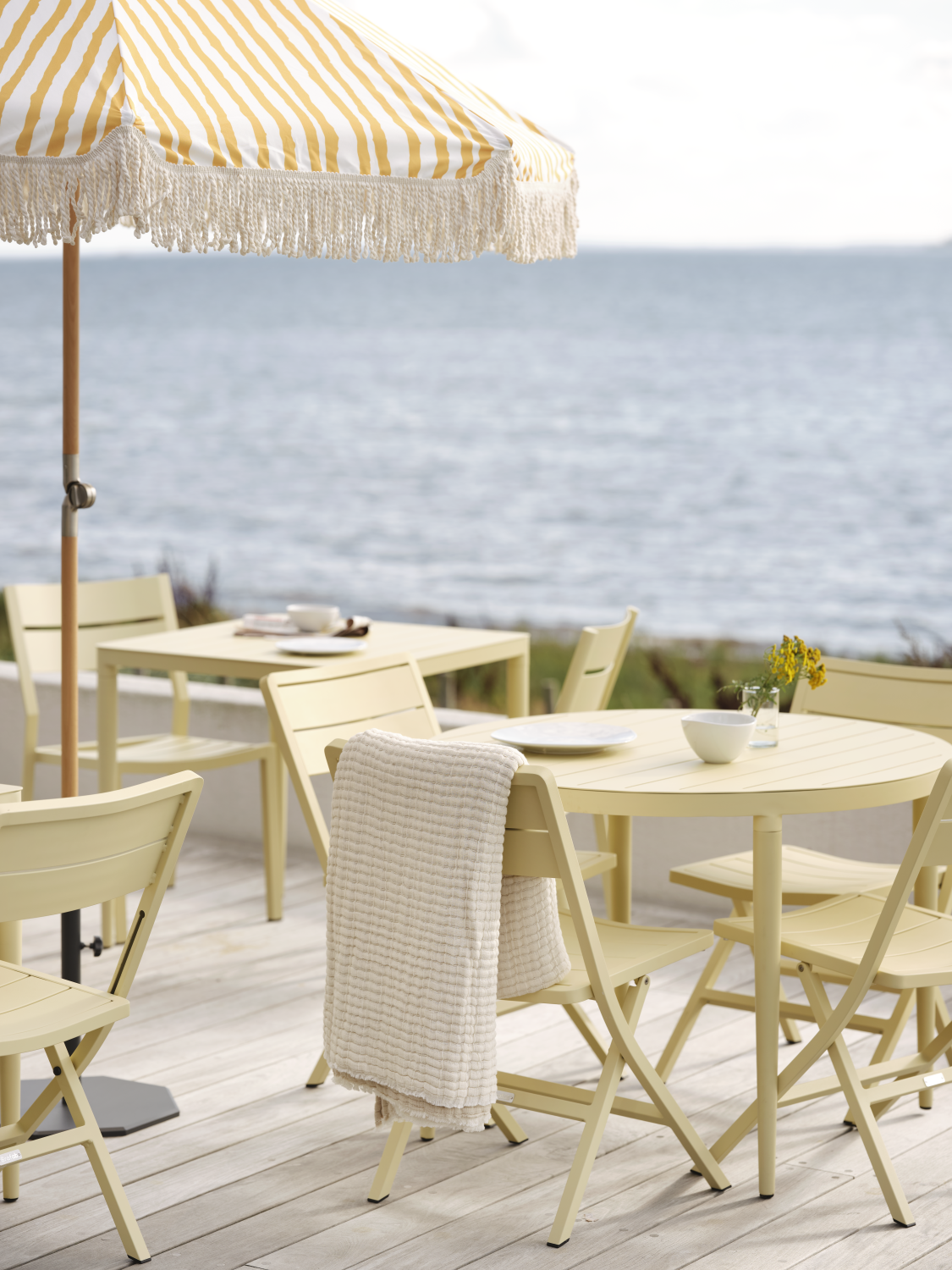Brafab Bigby matbord Lemon 100 cm