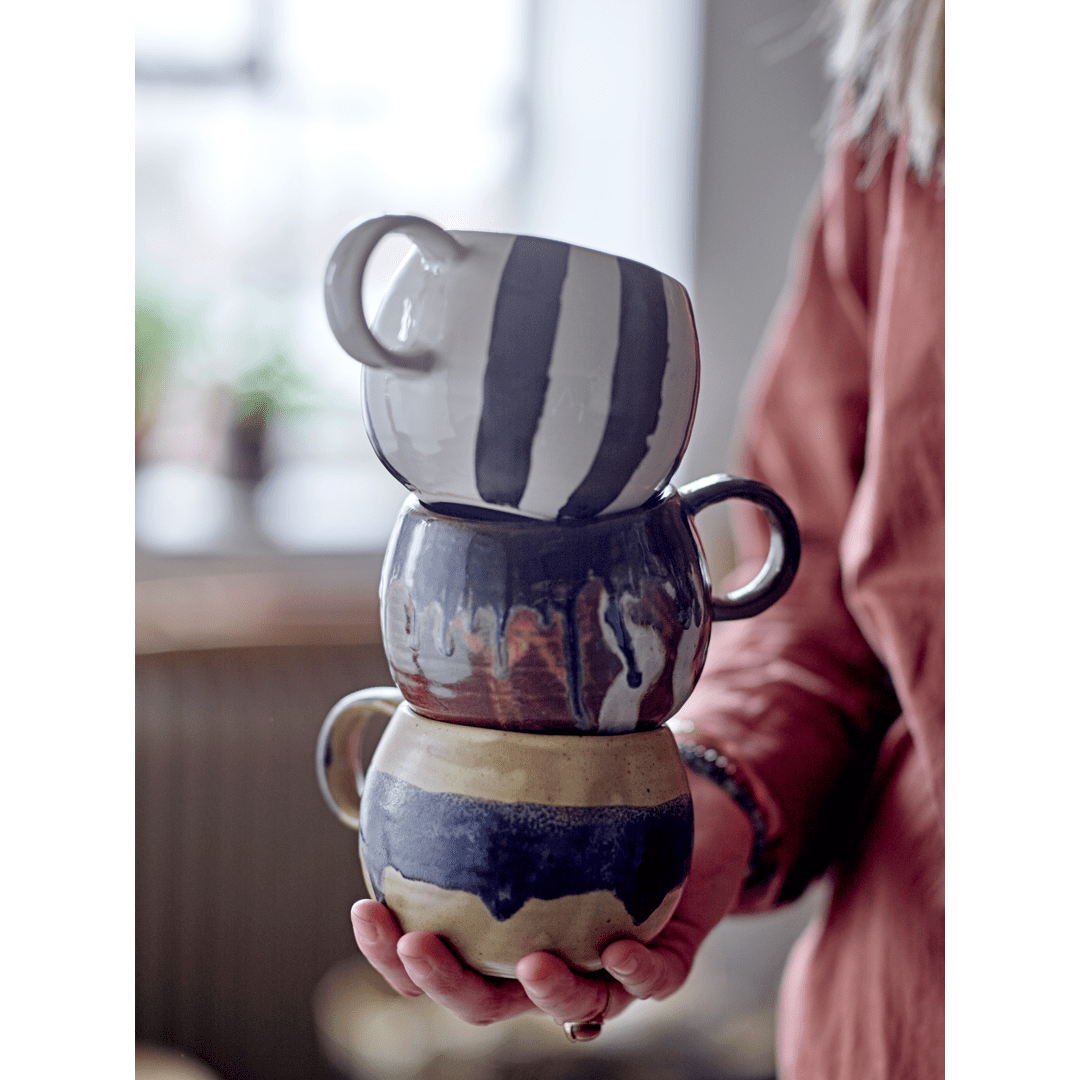 Bloomingville Serina Mugg Svart Stengods 51 cl
