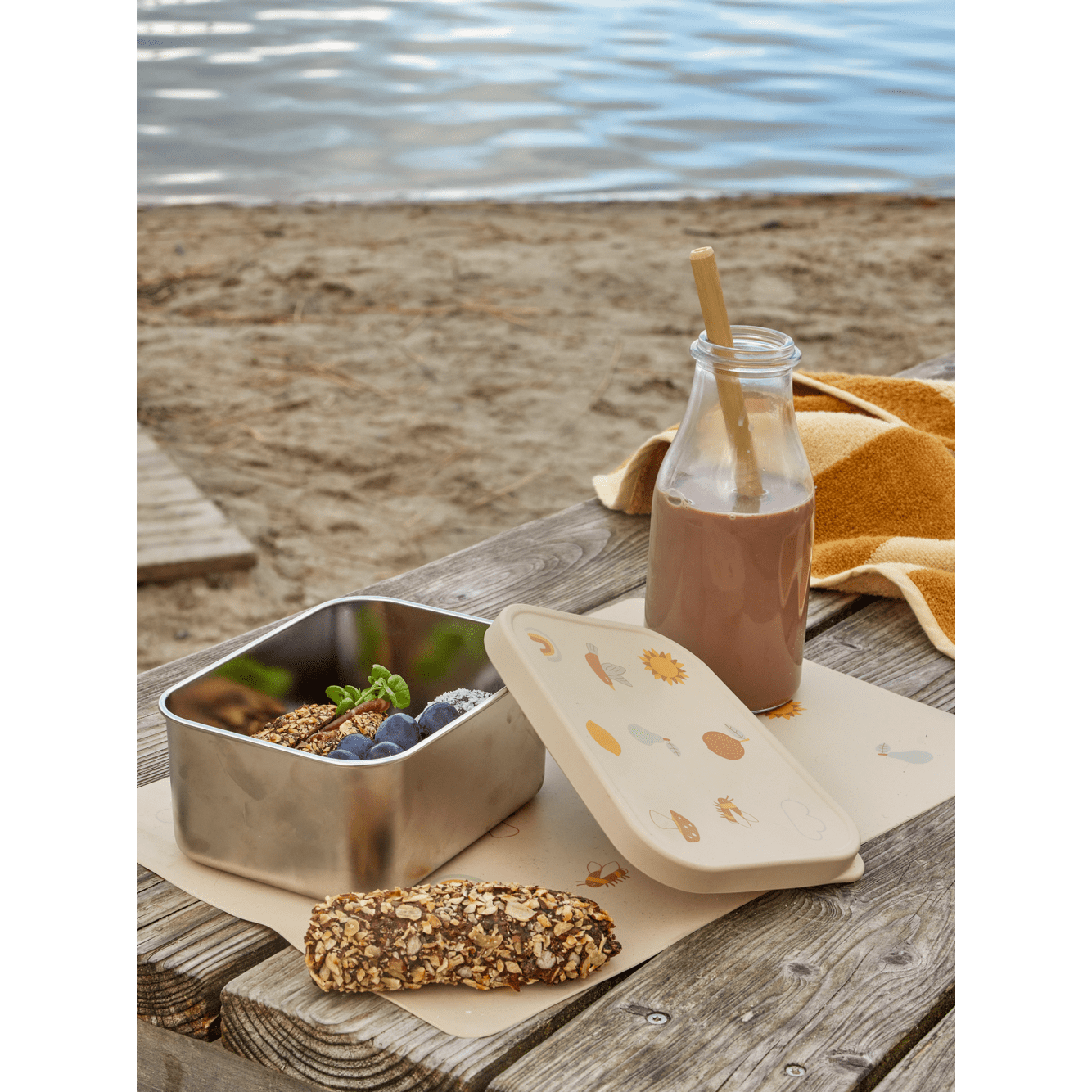 Bloomingville Agnes Bordstablett Natur Silikon 37x25,5 cm